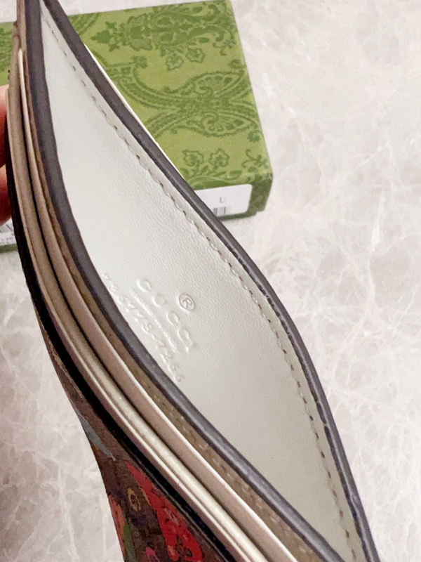 グッチ財布 レプリカ内部構造